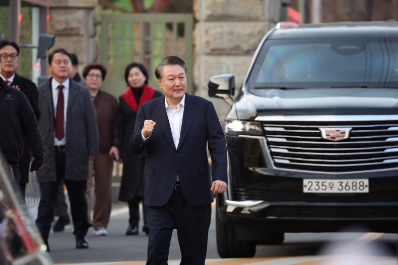 Presiden Korsel yang Dimakzulkan Yoon Dibebaskan Setelah 52 Hari Ditahan